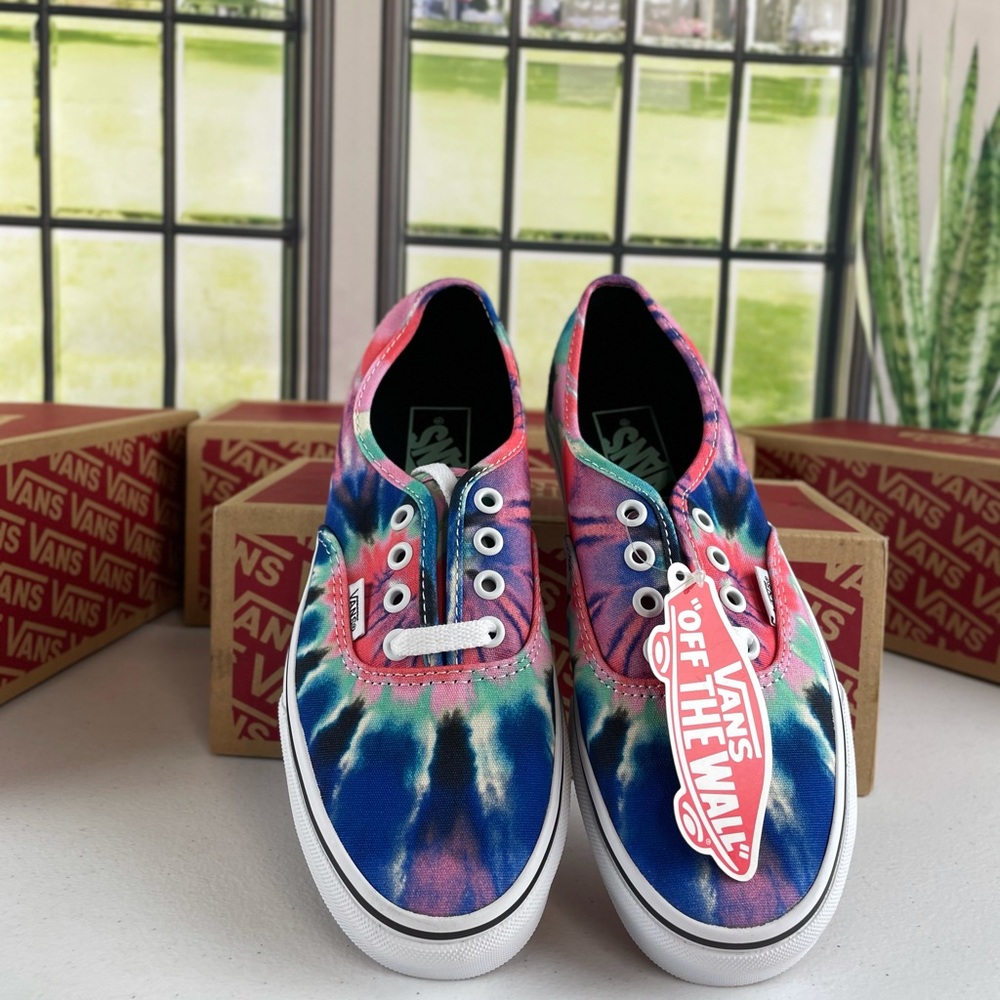 Vans Authentic Shoe - Tie Dye / True White